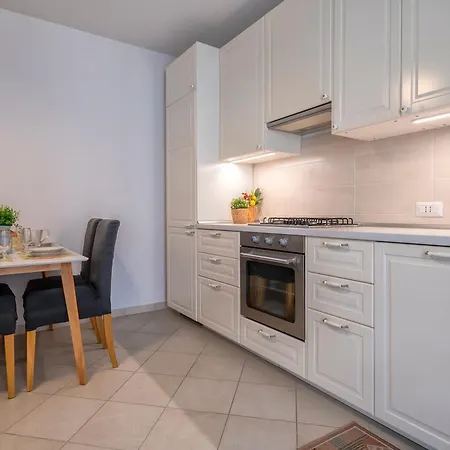 Apartmán Modern With Balcony
